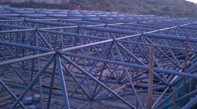 巴彦淖尔概述网架加工中对钢材的质量的过细恳求